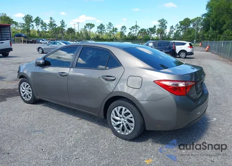 2019 Toyota Corolla Le z USA, uszkodzony, nr VIN 5YFBURHE2KP949205